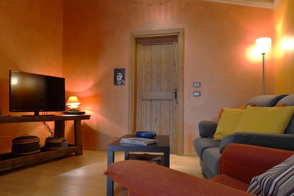 Holiday Home Ca' Del Cinema Mombercelli Exterior foto